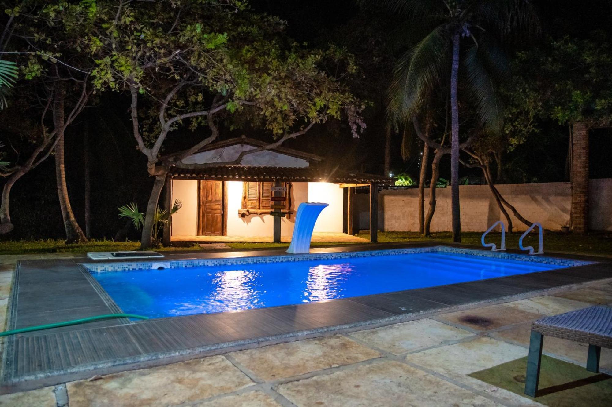 Orla Atins Hotel Exterior photo